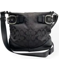 美品　COACH コーチ　ショルダーバッグ　シグネチャー　斜め掛け　ブラック