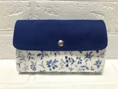 財布　通帳　お薬手帳　カード　ファスナーポケット　じゃばら式　マルチケース