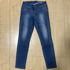 Item thumbnail for item 325929b8-8260-4ada-8a37-bb5cd3b7cd34