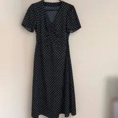 GU ロングワンピース S ドット柄のサムネイル