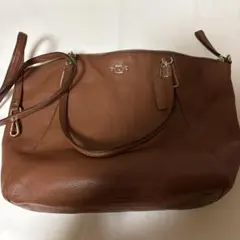 COACH ブラウンレザー ショルダーバッグ
