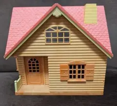 シルバニアファミリー　森の小さなお家（人形・家具付き）