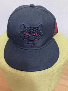 Hanshin Tigers ユニフォームとキャップセット Hanshin Tigers トラ柄キャップ - メルカリ