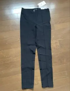 ZARAブラック スリットパンツ