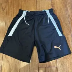 PUMA ブラック ハーフパンツ 140