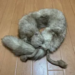 グレー マフラー