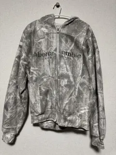 Abercrombie and Fitch パーカーS サイズ（今年購入）