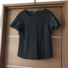 お値下げ・UNTITLED❤プルオーバー　ブラックのサムネイル