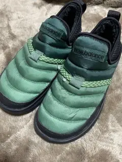 専用　new balance グリーンスリッポン