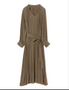 シップス　カッセンキーネックワンピース　ワンピース　オールシーズン　ブラウン