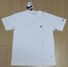 新品 Champion チャンピオン Tシャツ ロゴデザイン ホワイト Lサイズ