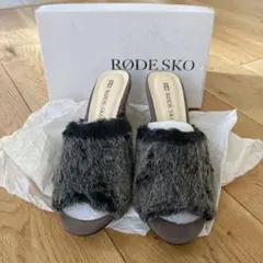 新品未使用ファーサンダル　定価7000円位でした