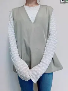 レディース　ベスト　ベージュ