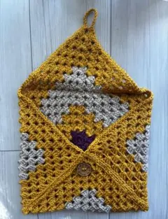 ハンドメイド クロシェ編みポーチ