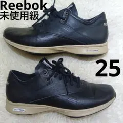 未使用級Reebokリーボックイージートーン　ブラック　ダイエット　スニーカーのサムネイル