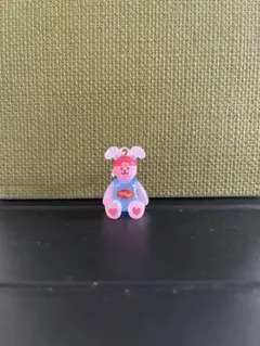 Wiggle Wiggle ウサギ ミニチャーム カプセルトイ