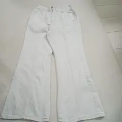 GU 白デニム　フレアパンツ　ティーンズM