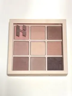 Holika Holika Classic Pottery アイシャドウパレットのサムネイル
