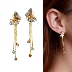 バタフライ型ピアス　レディースアクセ　蝶　大人可愛い　流行人気　おしゃれ