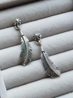 ハーヴィーメイス H. Mace　フェザーピアス　羽根　インディアンジュエリー classic_28003632