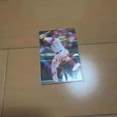 プロ野球チップス　鈴木誠也 赤箔サインカード