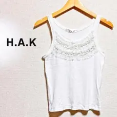 H.A.K　ハク　タンクトップ　フリル　フェザー感　白　ホワイト　重ね着　袖なしのサムネイル