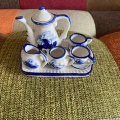 オランダ製　陶器製 ミニチュア ティーセット