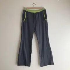 NIKE（ナイキ）ジャージ パンツ（Ｌサイズ）
