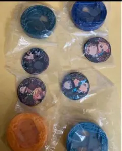 竈門炭治郎　禰豆子　時透　悲鳴嶼　煉獄　宇髄　缶バッジスタンド　鬼滅の刃