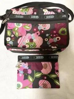 LeSportsac レスポートサック ショルダーバッグ　フラワープリント柄