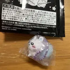 ちいかわ　マスコットチャームつきビスケット　モモンガ