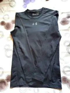 アンダーアーマー　コールドギア　クルーネック　メンズ　裏起毛 グレー系　MD