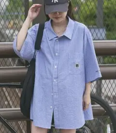 オーバーサイズ 青と白 ストライプ シャツ