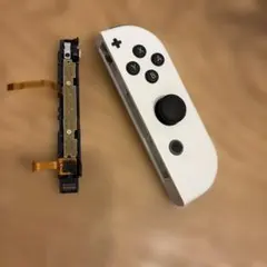 Nintendo Switch Joy-Con (右) ホワイト