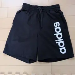 adidas ネイビー ショートパンツ