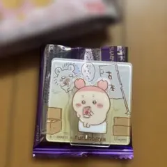 ちいかわ アクリルシーンクリップ 古本屋