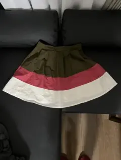 3色スカートのサムネイル