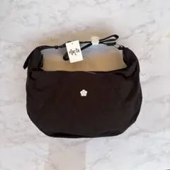 MARY QUANT ワンポイント刺繍 ナイロン ショルダーバッグ　ブラック