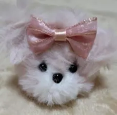 淡いピンクのクマのキーホルダー