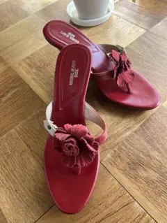 NATURAL BEAUTY BASIC お花付サンダルのサムネイル