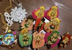 セーラームーン ピンバッジ・キーホルダーセット
