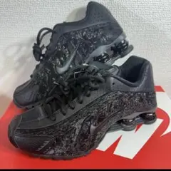 23.5cm ナイキ Wショックス R4 ブラック HV0934-002