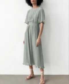 [新品] ZARA グリーン プリーツ　ミディ　ワンピース　フリル　サイズS
