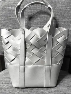 ★お値下げ★美品★Reflect シルバー編み込みデザインハンドバッグ　内袋付き