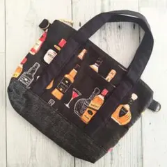 ウイスキー柄(黒)　ファスナー付きポーチ/ミニトートバッグ/スマホポシェット