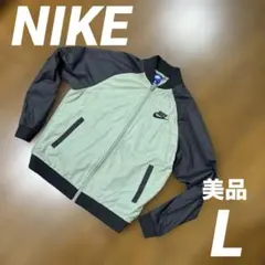 グリーン ナイロンジャケット