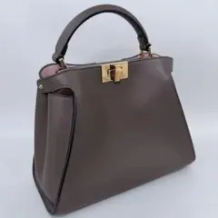 【FENDI】ピーカブー エッセンシャリー 8BN302ブラウン ゴールド金具