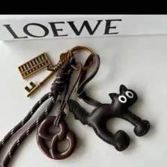 新品未使用　黒猫デザイン チャーム キーホルダー