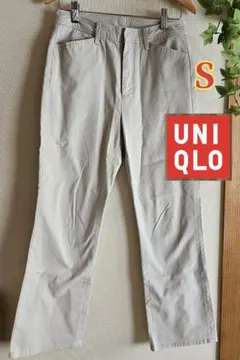 UNIQLO ストレートワイドパンツ　ホワイト　カジュアル　フレア