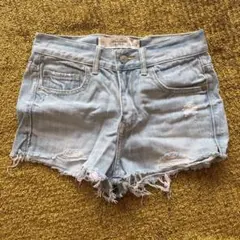 ♡ Abercrombie & Fitch アバクロ デニムショートパンツ ♡